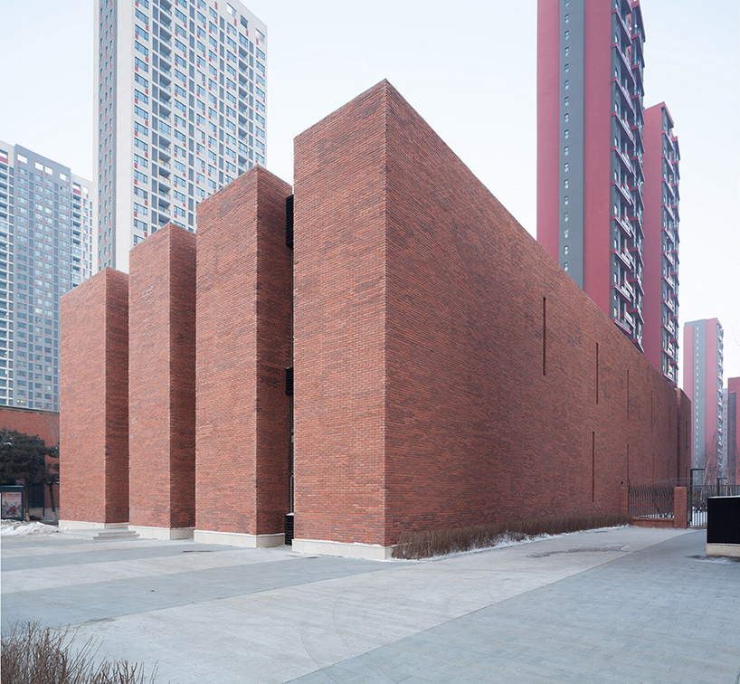 chiasmus-diesel-changchun-offices-designboom-02