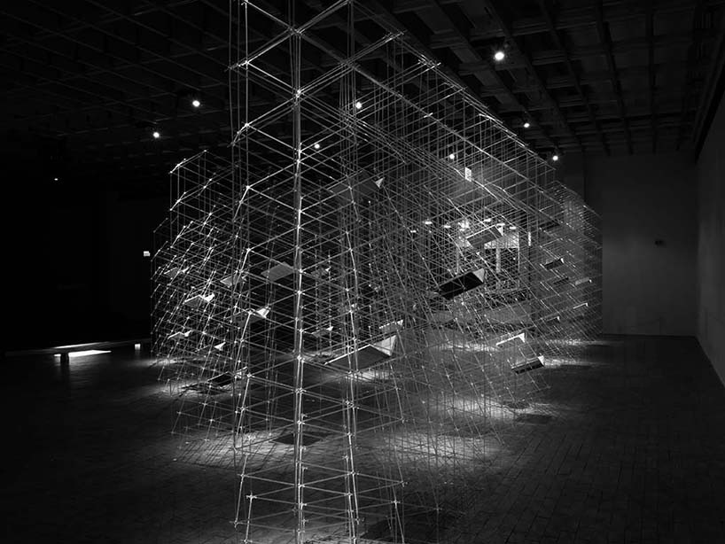 migrating books installation kawahara krause architects designboom