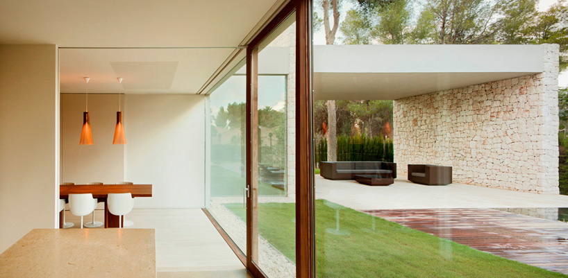 ramon esteve the forest house casa el bosque valencia designboom