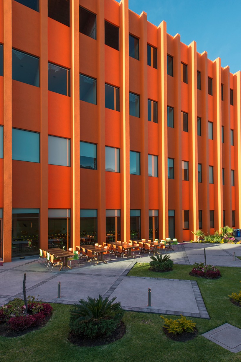 12_2013_HITO_SMA_PRINT_PHOTO_by_Jaime_Navarro_103