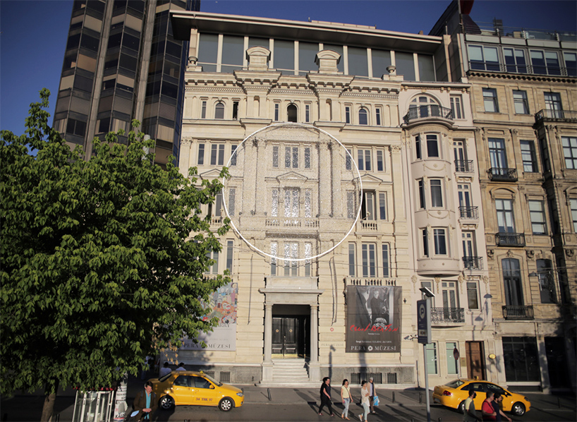 Artists Sculpt Shimmering Disk In Istanbul With 14000 Eyeglass Lenses 5824