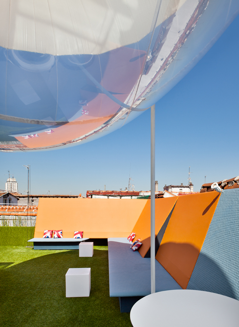 carolina-gonzalez-vives-the-cloud-observatory-designboom-02