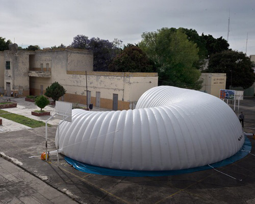 estudio 3.14 develops inflatable traveling museum for children