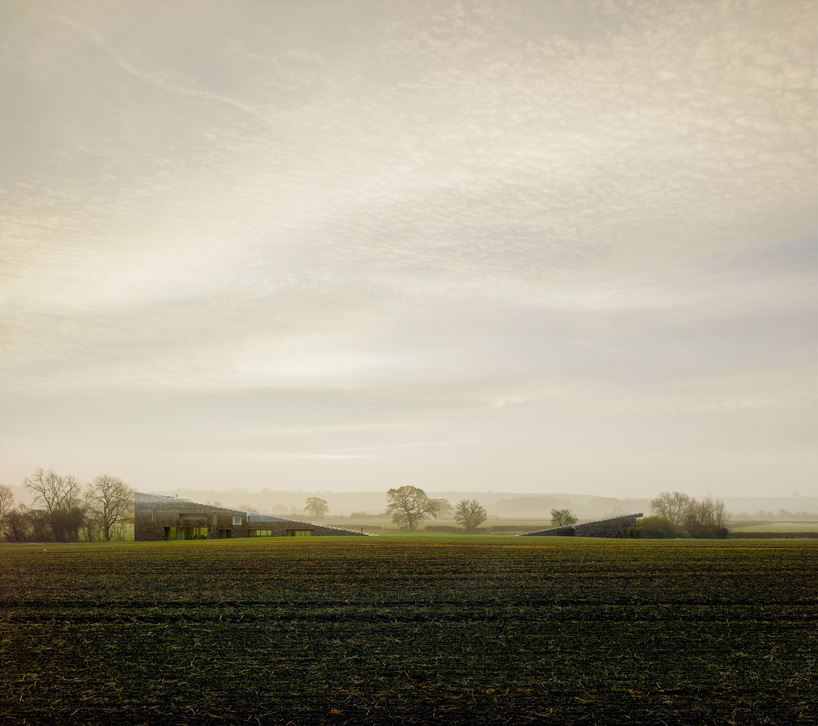 flint house skene catling de la pena scdlp rothschild estate buckinghamshire designboom
