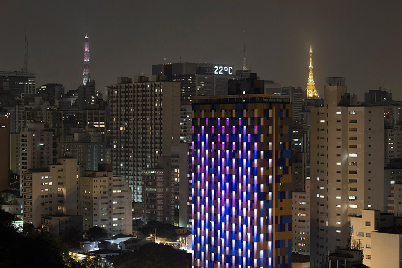 estudio guto requena's interactive light creature façade for WZ jardins