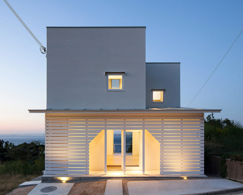 IZUE architects illuminate house on awaji island in japan