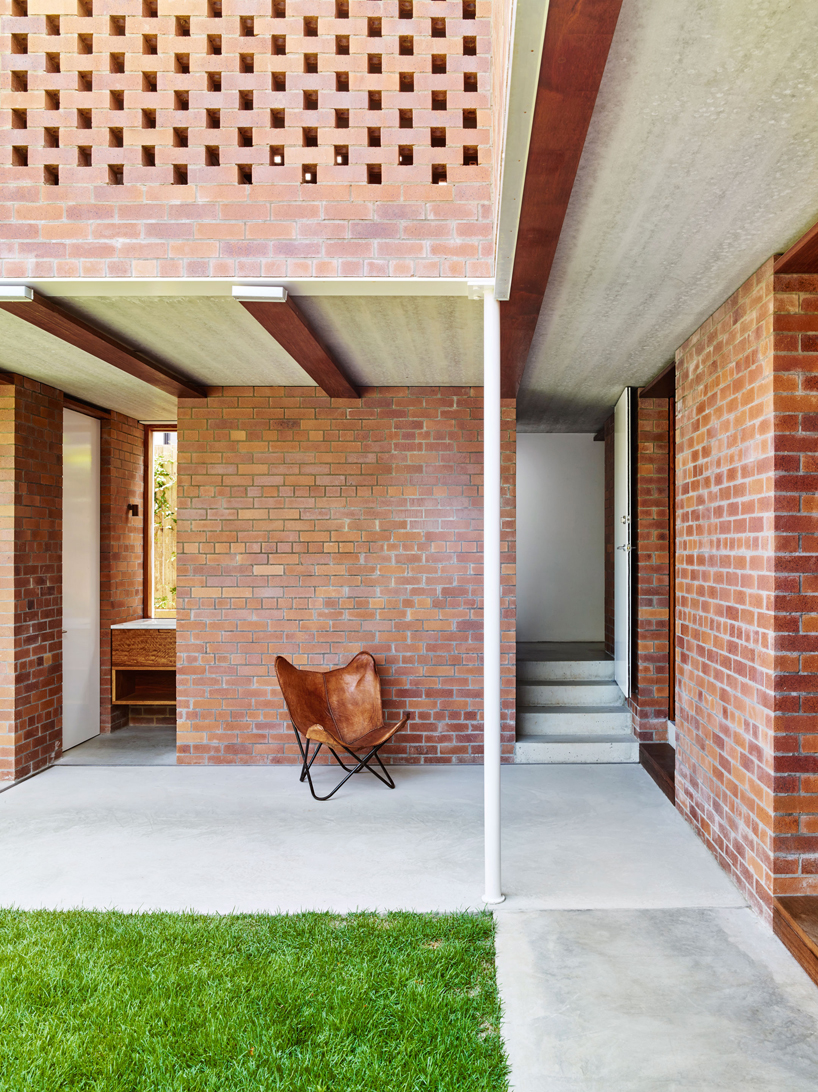 james-russell-architects-christian-street-house-australia-designboom-02