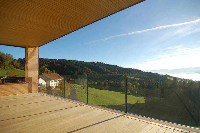 k_m-architektur-house-dornbirn-switzerland-designboom-03