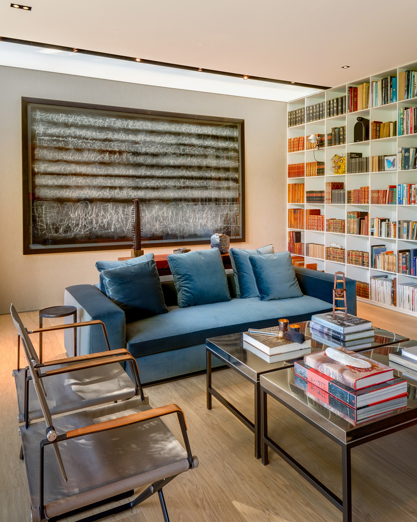 legorreta-seplveda-blancasmoran-montes-pirineos-house-mexico-city-designboom-02