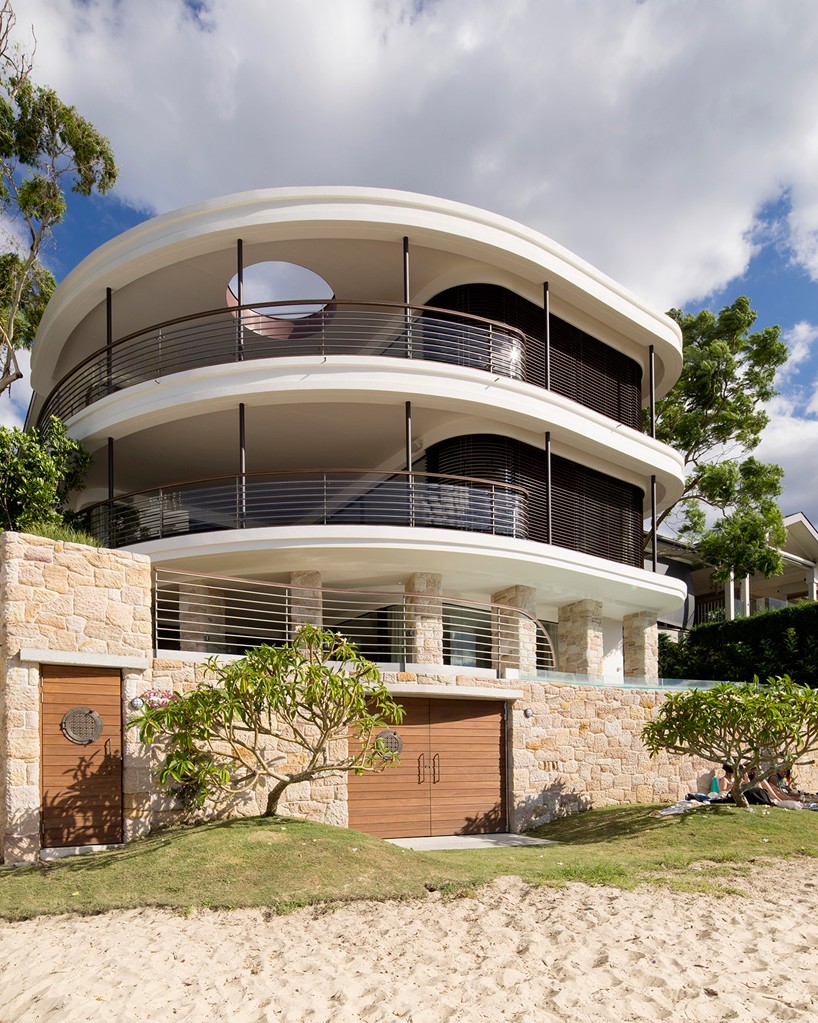 luigi rosselli architects revives art deco harbor front property in sydney