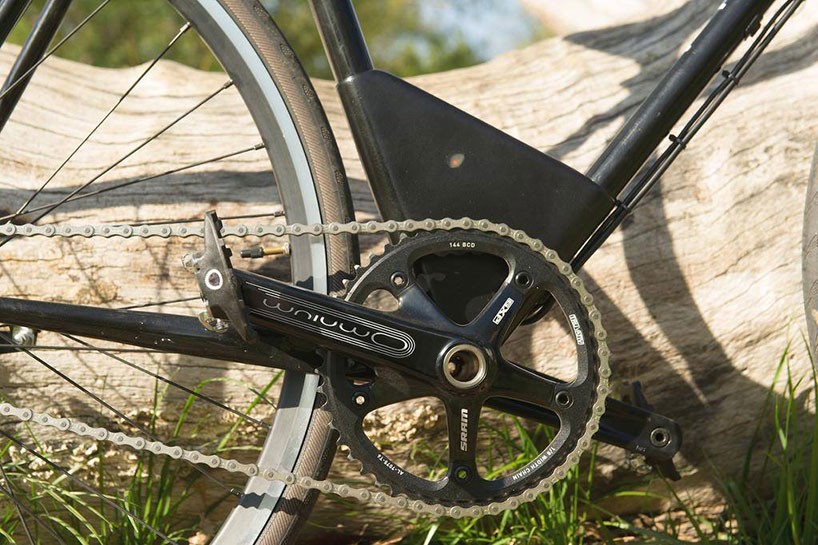 maxwell-motorbikes-epo-designboom-06