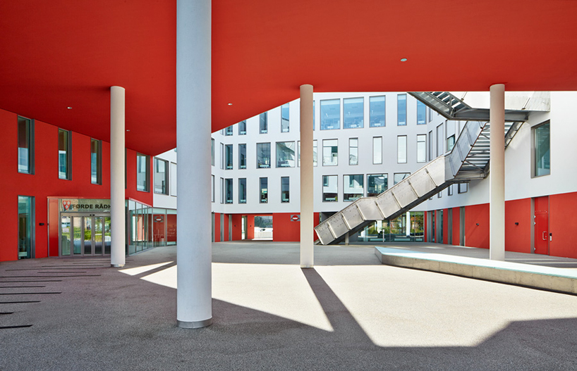 mestres-wage-architects-city-hall-forde-norway-designboom-02