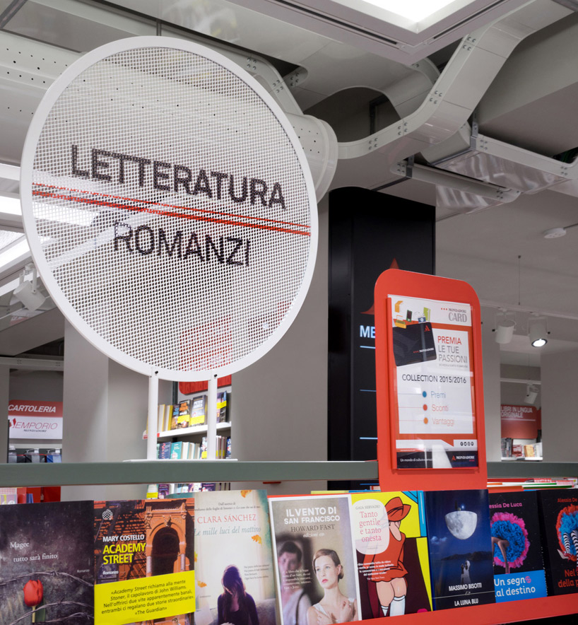 migliore servetto architects mondadori concept store milan italy designboom