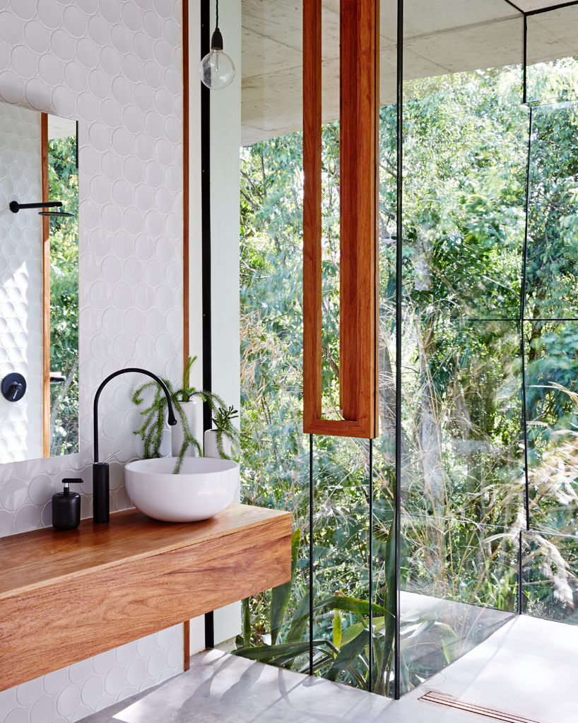 planchonella-house-jesse-bennett-queensland-designboom-02