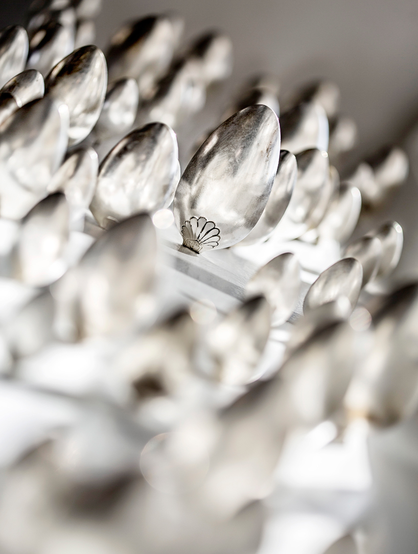 steinbeisser-experimental-gastronomy-berlin-cutlery-designboom-02