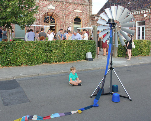wind knitting factory - a wind powered knitting machine by merel karhof