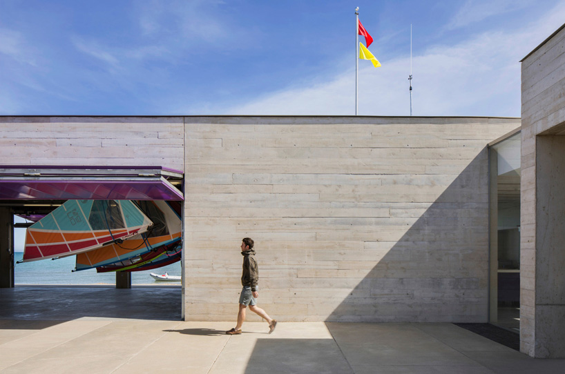 woodhouse tinucci architects northwestern university sailing center evanston illinois designboom