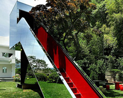 yoon space designs mirrored gallery for korean potter jung gli-young