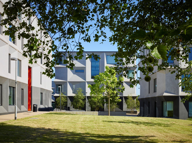 allford hall monaghan morris burntwood school wandsworth designboom