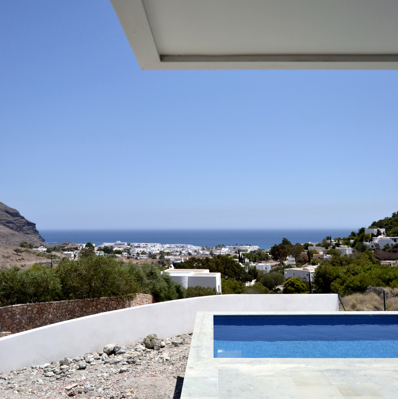 casa-gallarda-jose-francisco-garcia-sanchez-architects-studio-JFGS-designboom-02