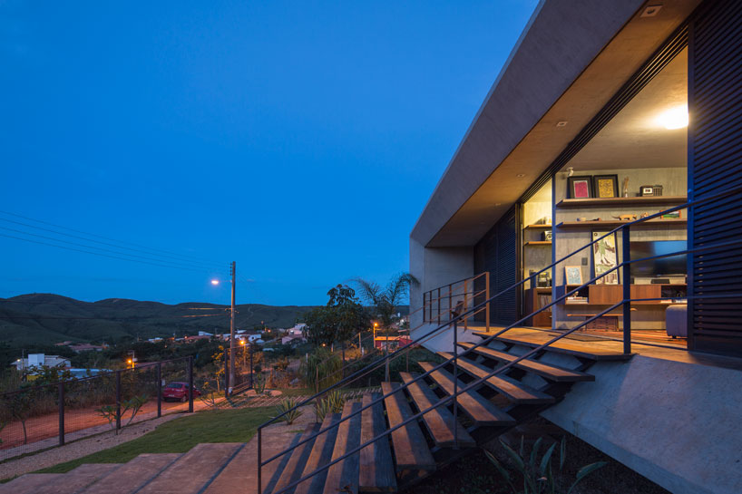 casa-solar-da-serra-3.4-arquitetura-brasilia-brazil-designboom-02