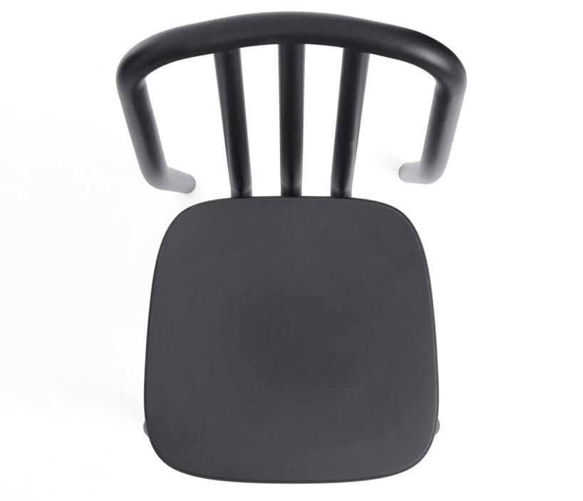 eugeni quitllet_tube chair_ mobles 114_designboom_09