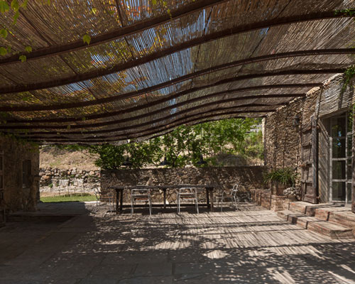 francesc rifé highlights rustic qualities of traditional spanish farmhouse