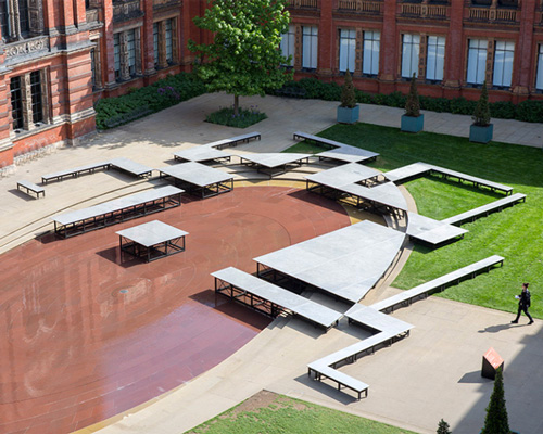 frida escobedo installs a series of mirrored platforms within the V&A's courtyard