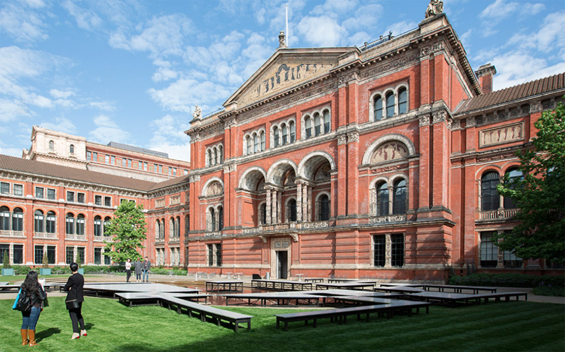 frida-escobedo_You-Know,-You-Cannot-See-Yourself-So-Well-as-by-Reflection_designboom_002