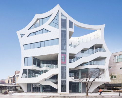 IROJE KHM architects realizes sculptural archi-fiore building in korea