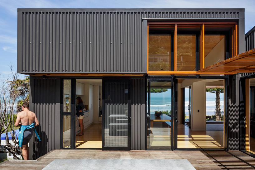 offSET shed house in new zealand by irving smith architects