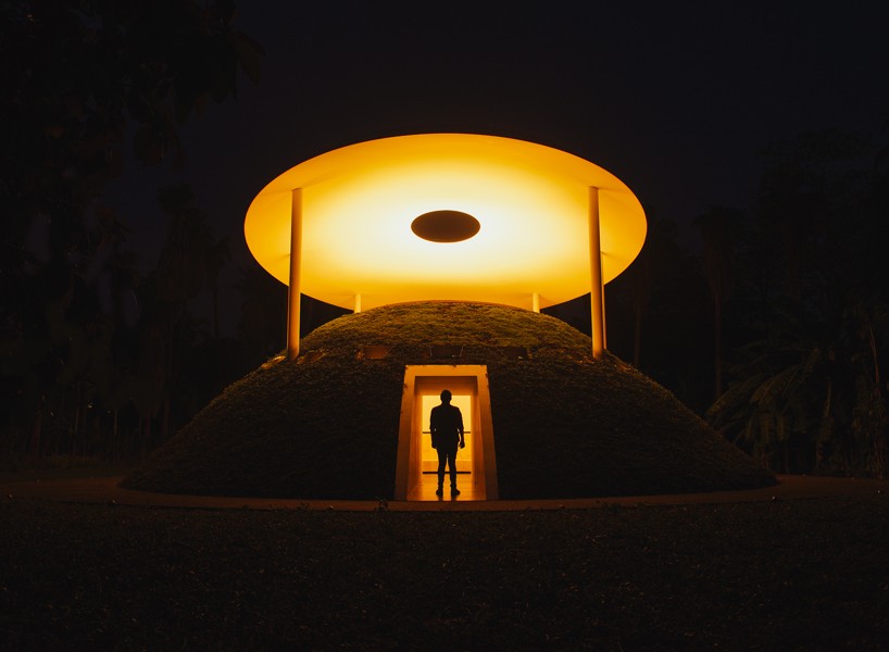 james turrell debuts green mountain falls skyspace, a sky observatory with retractable roof