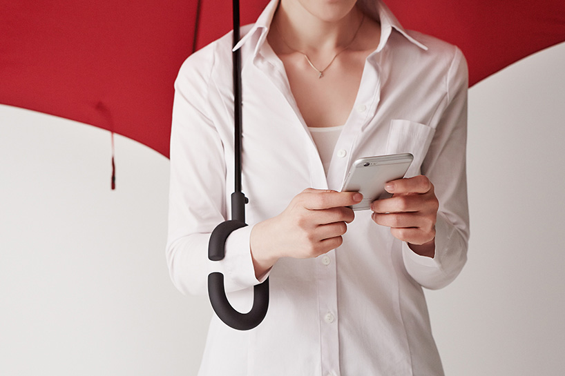 rain impeding your texting? try the phone-brella by kt design