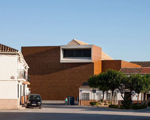 miguel bretones + julia gonzález restore historic huéscar theater in spain