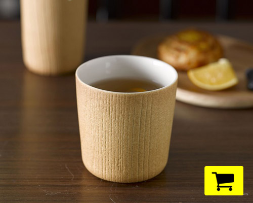 MU cup borrows its appearance from wood grain for a natural look