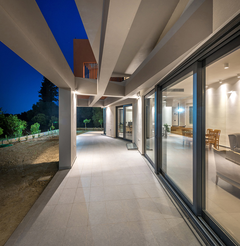 IS house barlas architects pygmalion karatzas designboom