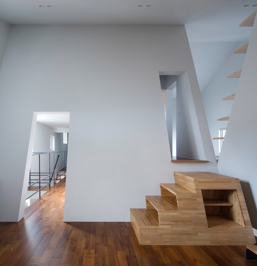 motoki asano spray house in wakayama japan designboom