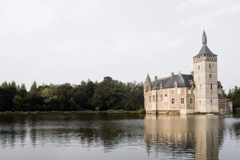 88888-light-sculpture-horst-arts-and-music-festival-designboom-02