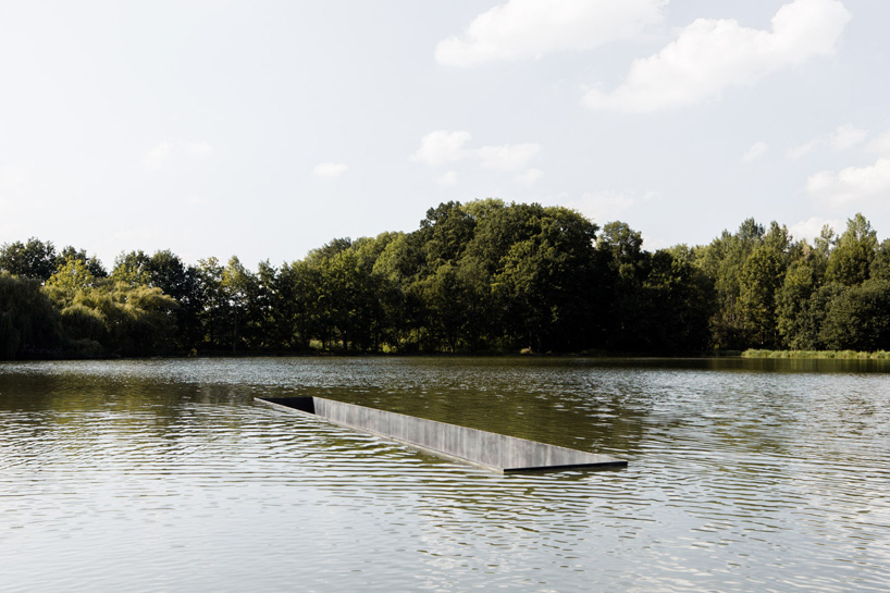 88888-light-sculpture-horst-arts-and-music-festival-designboom-04