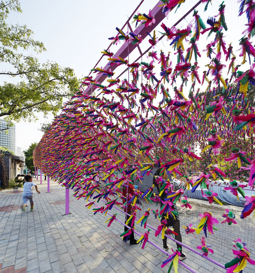 CLOU architects' jianzi pavilion for beijing design week