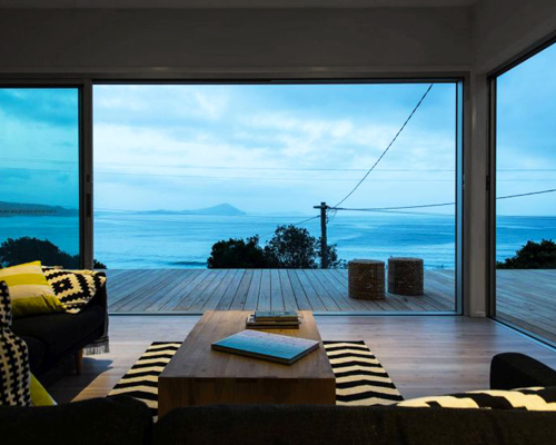 bourne + blue architecture builds seal rocks house 9 on australian coast