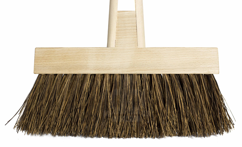 giulio iacchetti pula broom maison objet designboom