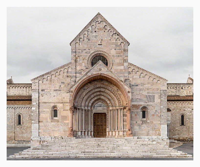 markus-brunetti-facades-yossi-milo-gallery-designboom-01