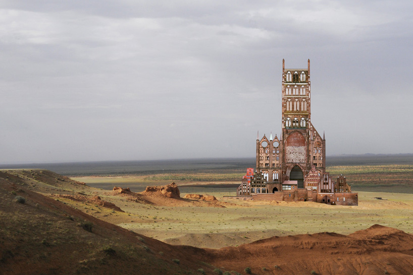 matthias-jung-surreal-architecture-collage-designboom-03