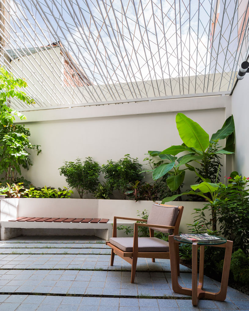 mel-schenck-breeze-house-ho-chi-minh-city-vietnam-designboom-02