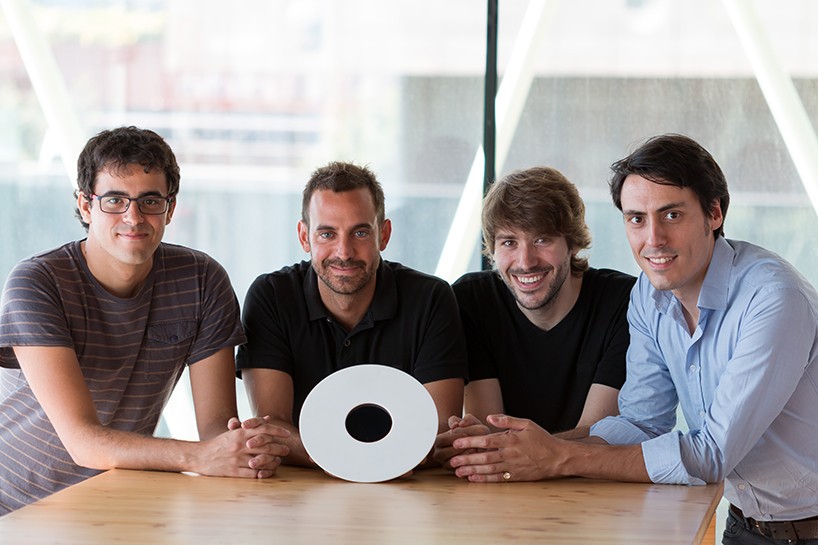 oasys-home-water-monitor-designboom-08