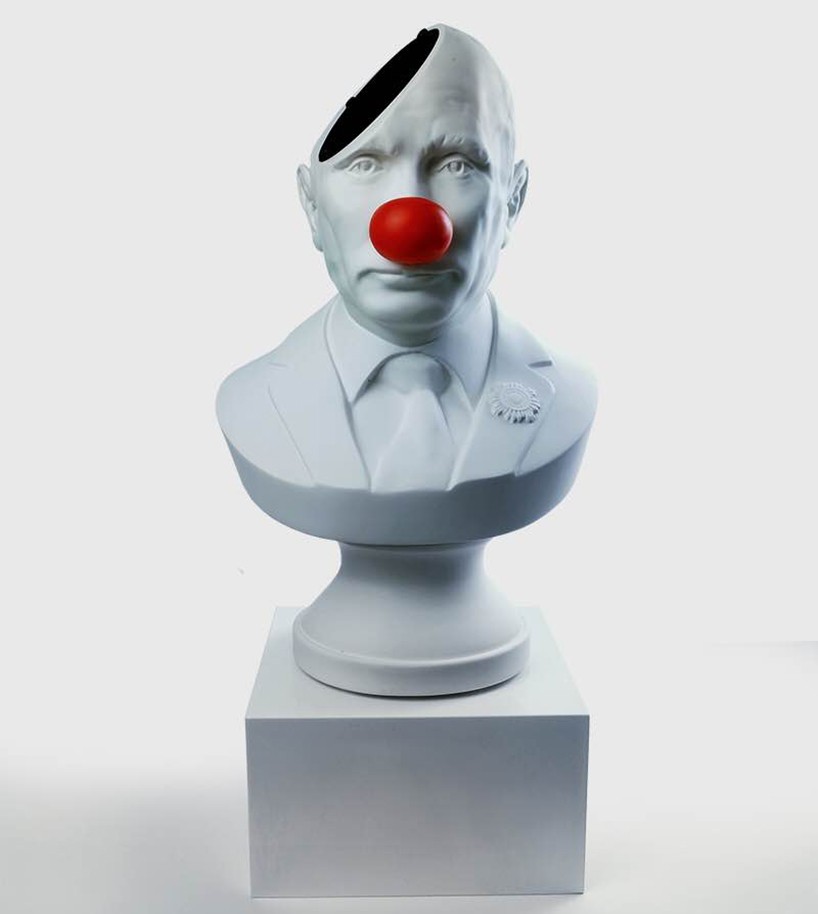 petro-wodkins-sound-of-power-putin-speaker-designboom-05
