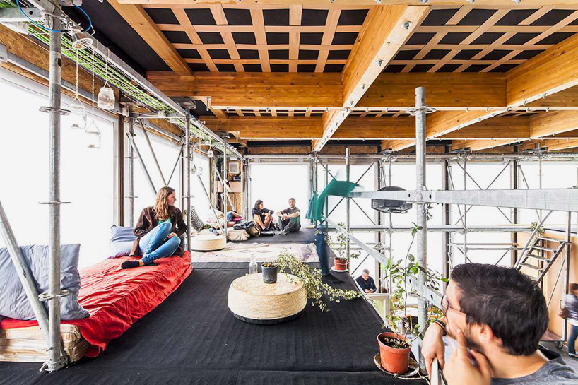 resso solar decathlon escola tecnica superior d'arquitectura del valles designboom