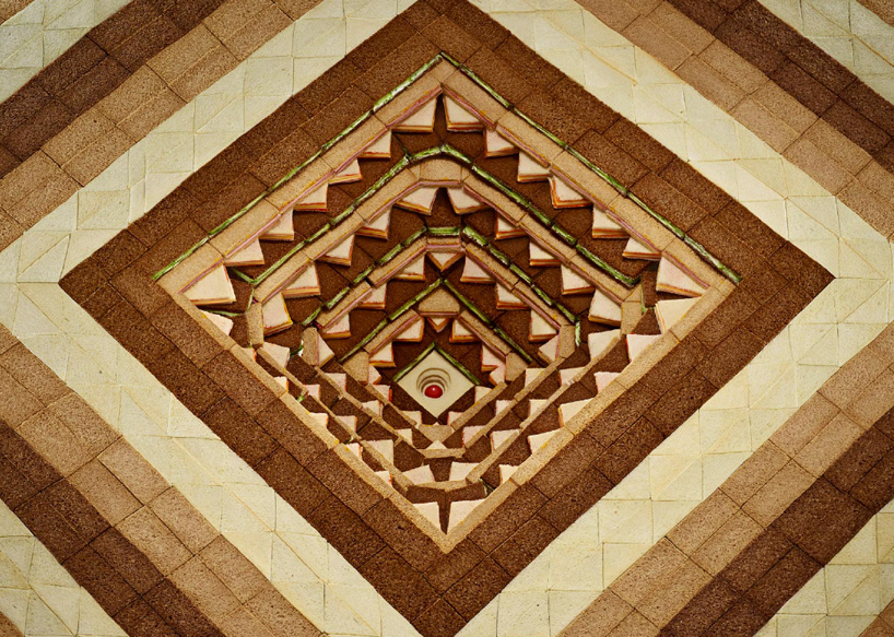 sam-kaplan-pits-pyramids-food-art-designboom-03