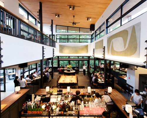 yuji tanabe places bakery-restaurant amongst leafy japanese surroundings